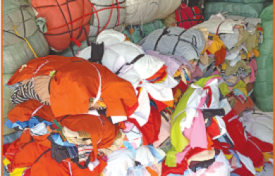 Vải vụn, vải tái chế là gì? Địa điểm thu mua vải vụn uy 